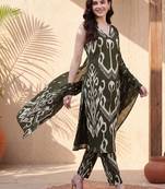 women printed regular cotton kurta with trousers & with dupatta