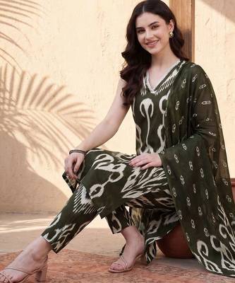 women printed regular cotton kurta with trousers & with dupatta 2