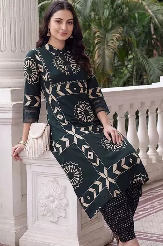 women ethnic motifs printed regular kurta with harem pants
