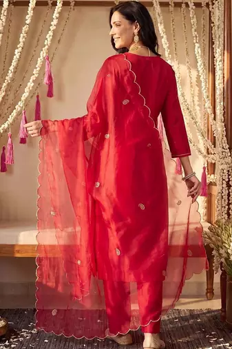 women ethnic motifs embroidered regular thread work kurta with trousers & with dupatta