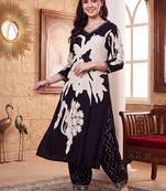 women floral printed regular kurta with trousers