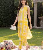 women printed regular cotton kurta with trousers