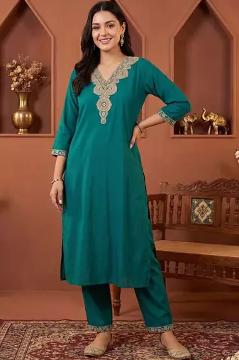 women ethnic motifs embroidered regular thread work kurta with trousers
