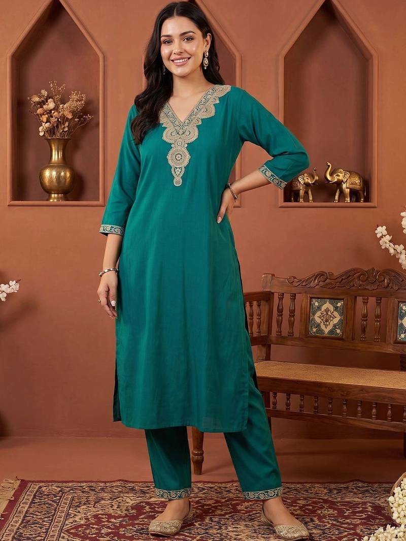 women ethnic motifs embroidered regular thread work kurta with trousers