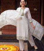women ethnic motifs embroidered regular mirror work cotton kurta with trousers & with dupatta