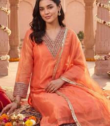 women regular thread work kurta with trousers & with dupatta