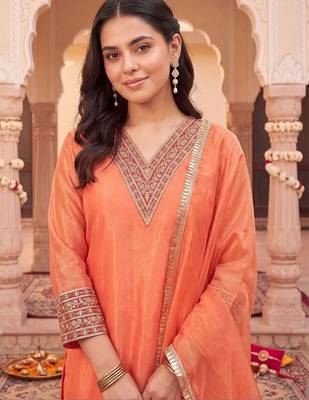 women regular thread work kurta with trousers & with dupatta 3