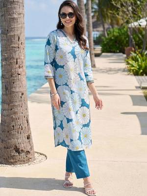 women floral printed regular cotton kurta with trousers 5