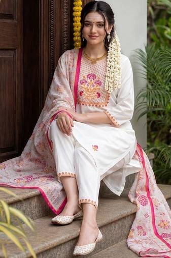 women floral embroidered regular thread work cotton kurta with trousers & with dupatta