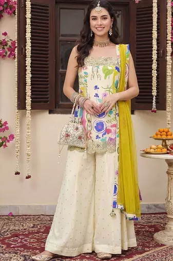 women floral printed regular gotta patti kurta with palazzos & with dupatta