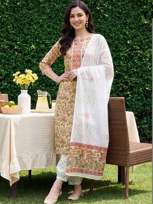 women floral printed regular cotton kurta with pyjamas & with dupatta 6