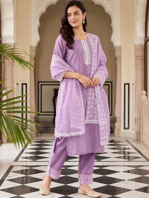 women ethnic motifs embroidered regular thread work kurta with trousers & with dupatta 1