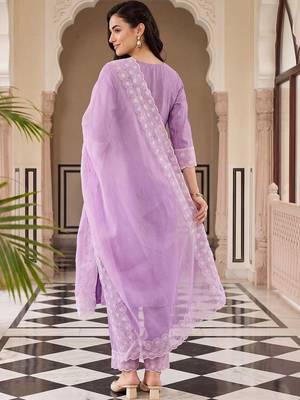 women ethnic motifs embroidered regular thread work kurta with trousers & with dupatta 2