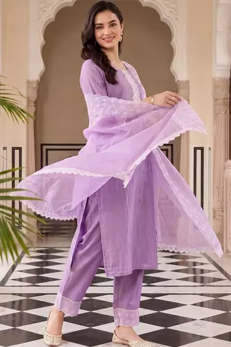 women ethnic motifs embroidered regular thread work kurta with trousers & with dupatta