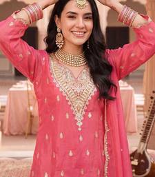 women ethnic motifs embroidered regular kurta with sharara & with dupatta