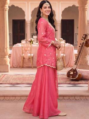 women ethnic motifs embroidered regular kurta with sharara & with dupatta 4