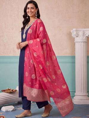 women ethnic motifs embroidered regular kurta with trousers & with dupatta 5