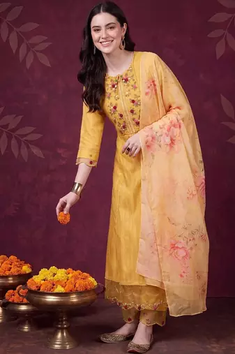 women floral regular thread work cotton kurta with trousers & with dupatta