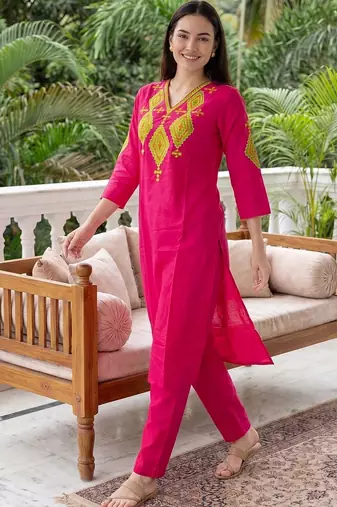 women ethnic motifs embroidered regular thread work cotton kurta with trousers