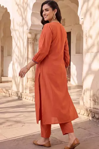 women ethnic motifs embroidered regular mirror work liva kurta with trousers