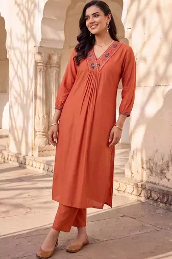 women ethnic motifs embroidered regular mirror work liva kurta with trousers