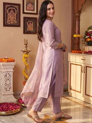 ethnic motifs embroidered mirror work liva kurta with trousers & dupatta 3