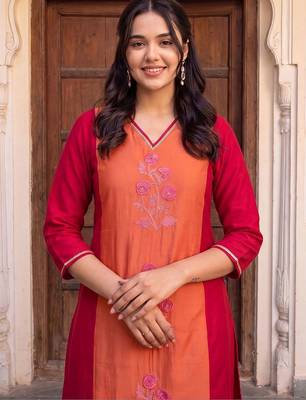 women floral embroidered regular thread work kurta with trousers 2