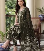women printed regular cotton kurta with trousers & with dupatta