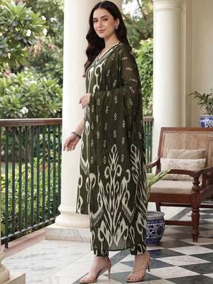 women printed regular cotton kurta with trousers & with dupatta 4