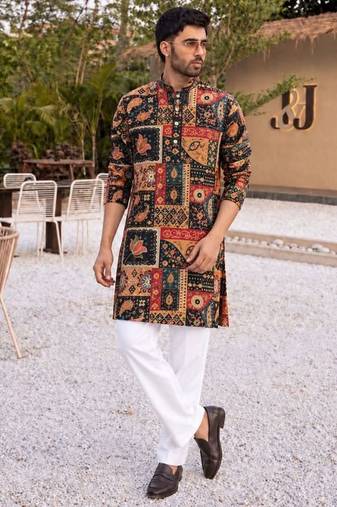 Elegant black heavy crepe kurta set with thread & sequin embroidery