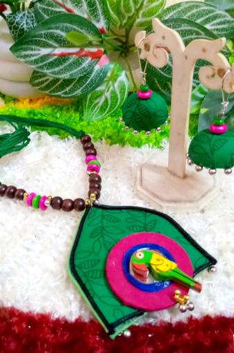 leaf green color fabric handmade neckset