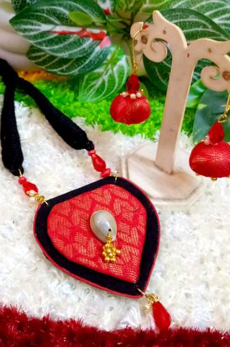 shiny red color fabric handmade neckset