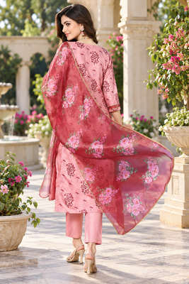 Women's silk chiffon printed kurta set with dupatta 3