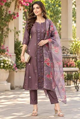 Women's reshm embroidered kurta pant dupatta set 1