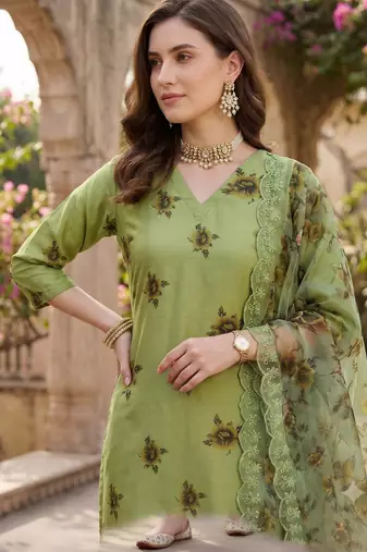 Women's silk chiffon embroidered kurta set with digital dupatta