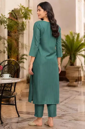Women's straight side slit  kurta pant set with digital dupatta