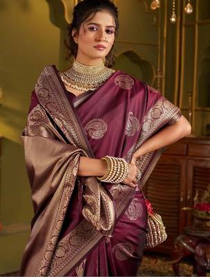 Maroon woven design silk blend designer kanjeevaram saree 1