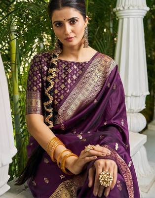 Purple woven design silk blend designer banarasi saree 4