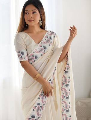 Off white paisley embroidered saree 4