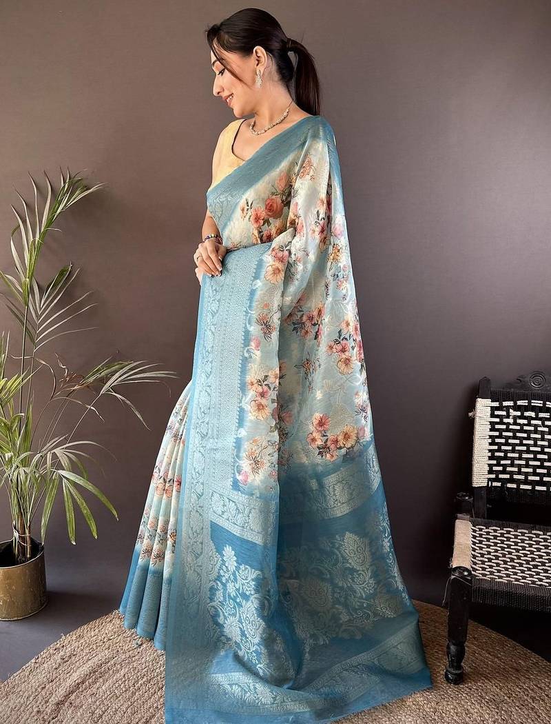 Blue floral woven design sareewith unstitched blouse piece