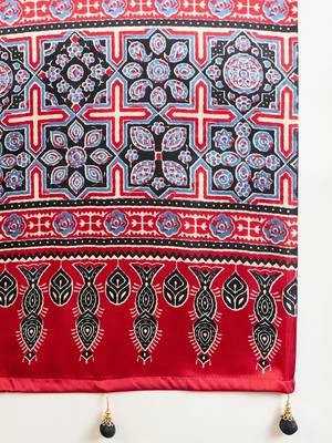 Black ethnic motifs silk blend saree 4