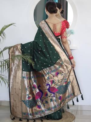 Green geometric woven design paithani silk saree with unstitched blouse piece 3