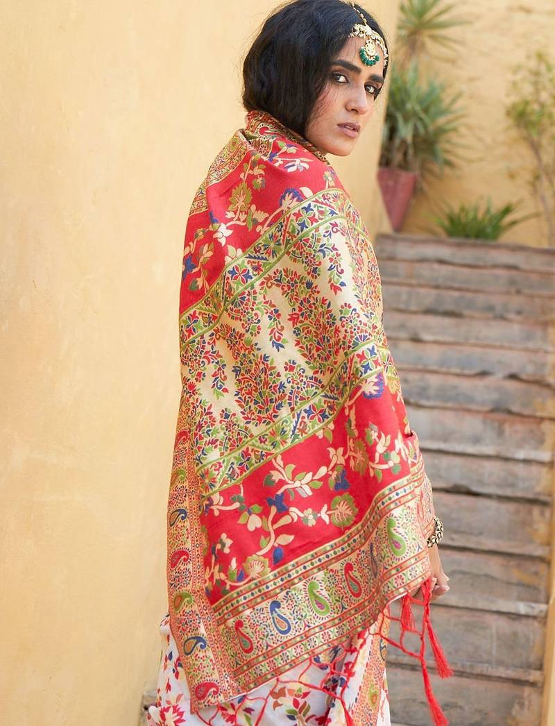 White woven design zari silk blend saree