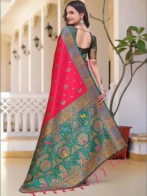 Red woven design zari art silk saree 4