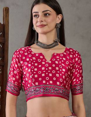 Red ethnic motifs silk blend designer saree 4
