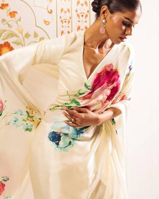 Off white floral sequinned satin designer block print saree 3