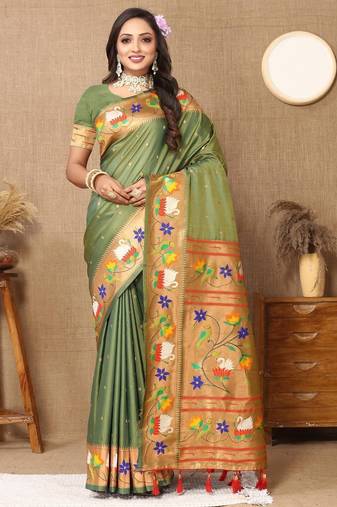 Green floral woven design zari paithani saree