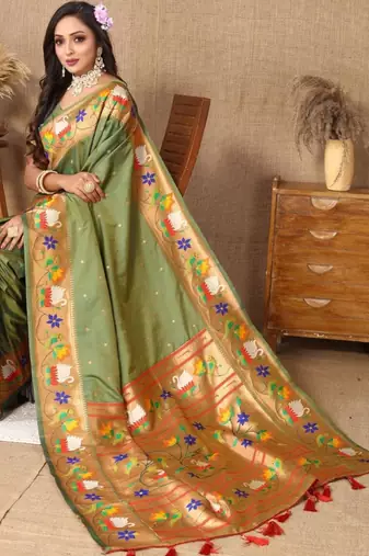 Green floral woven design zari paithani saree