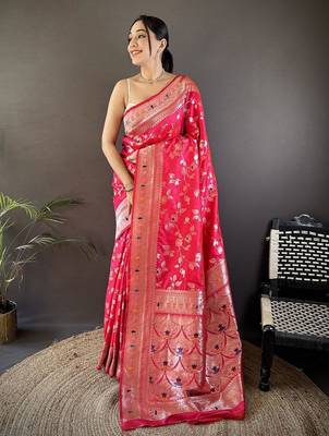 Pink floral woven design zari banarasi saree 1