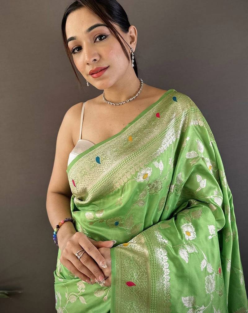 Green woven design zari banarasi saree